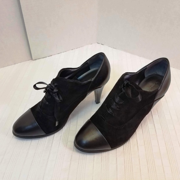 NWOB Tahari Travis Leather/Suede Ankle Boots 7.5M - Picture 1 of 8